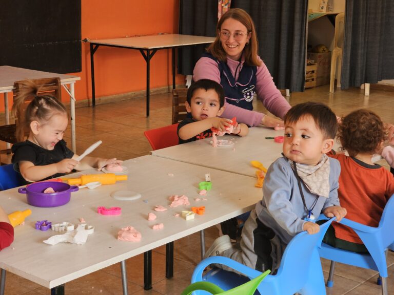 Exploración, juego y aprendizaje en la Guardería Municipal de Sastre y Ortiz