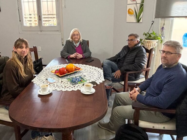 Reunión de trabajo sobre recursos hídricos y mantenimiento de desagües