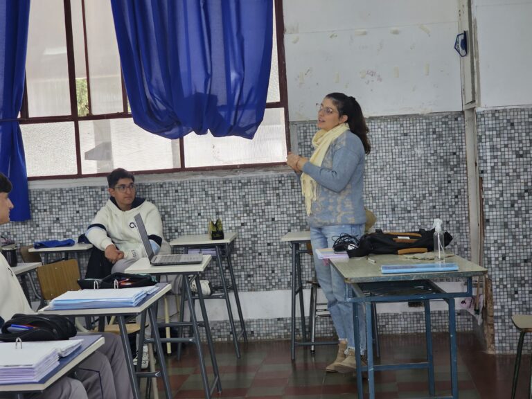Comenzaron los talleres de orientación vocacional para estudiantes de 5° año de las escuelas secundarias de Sastre y Ortiz