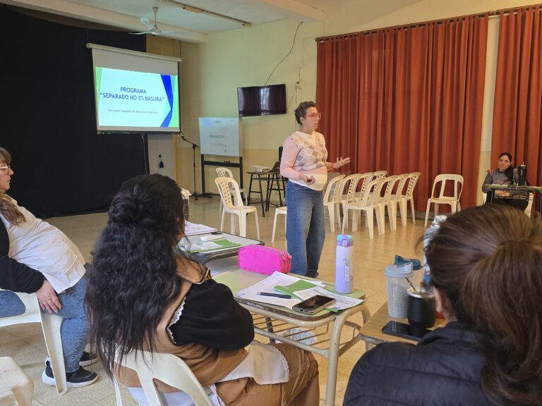 La Municipalidad de Sastre y Ortiz promueve la educación ambiental en las escuelas locales